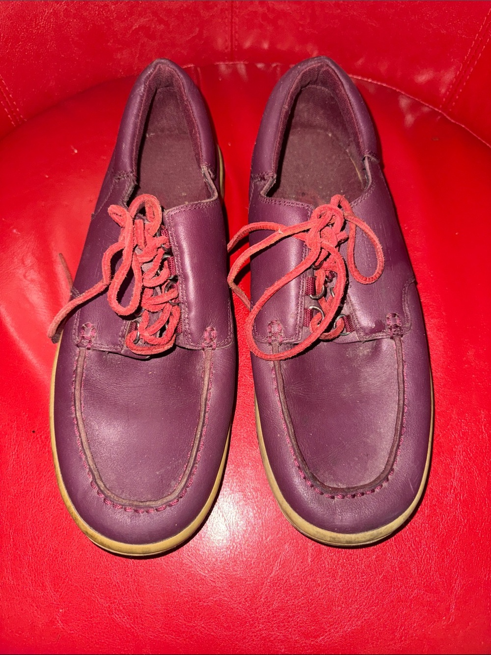 Nike Men's Leather Boat Shoes in Plum with Red Laces